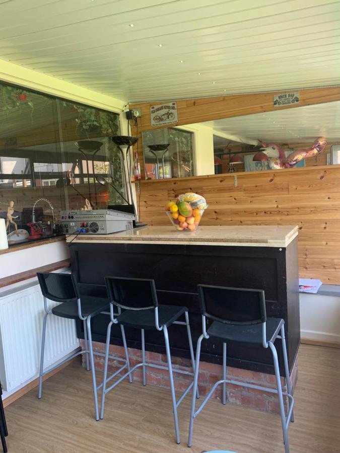 Family Holiday Home 黑潭 外观 照片