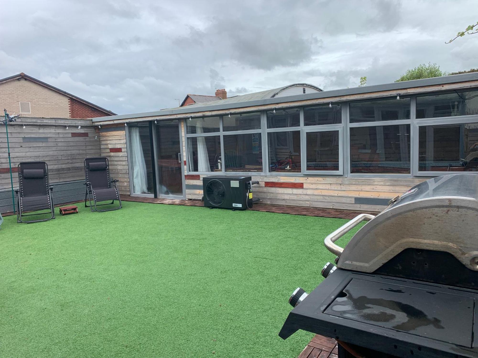 Family Holiday Home 黑潭 外观 照片